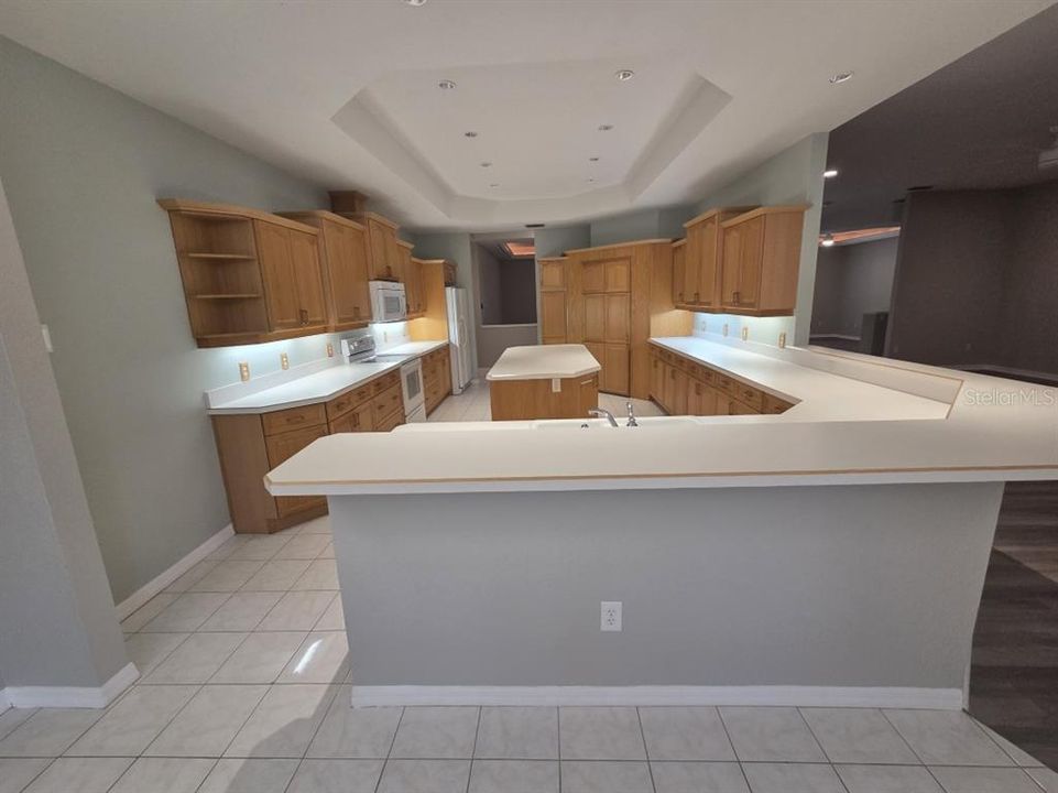 For Sale: $749,900 (3 beds, 3 baths, 3302 Square Feet)