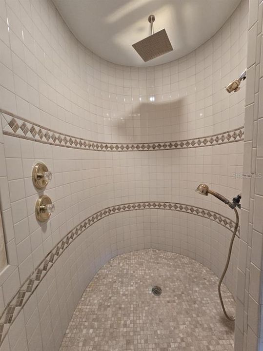 For Sale: $749,900 (3 beds, 3 baths, 3302 Square Feet)