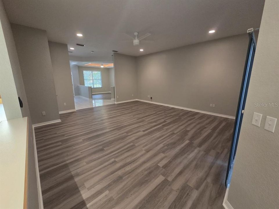 For Sale: $749,900 (3 beds, 3 baths, 3302 Square Feet)