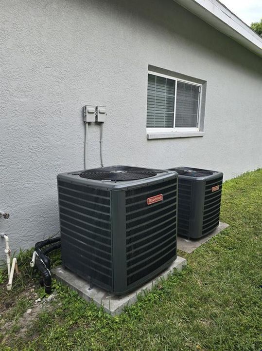 For Sale: $749,900 (3 beds, 3 baths, 3302 Square Feet)