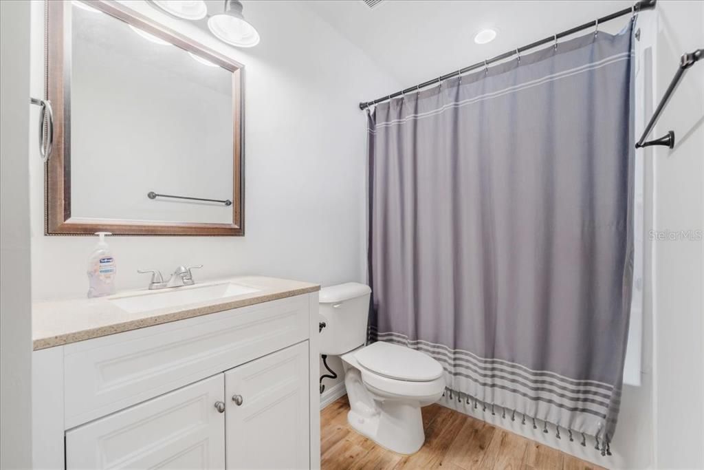 На продажу: $542,900 (3 спален, 2 ванн, 1920 Квадратных фут)