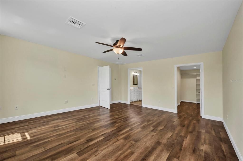 На продажу: $542,900 (3 спален, 2 ванн, 1920 Квадратных фут)