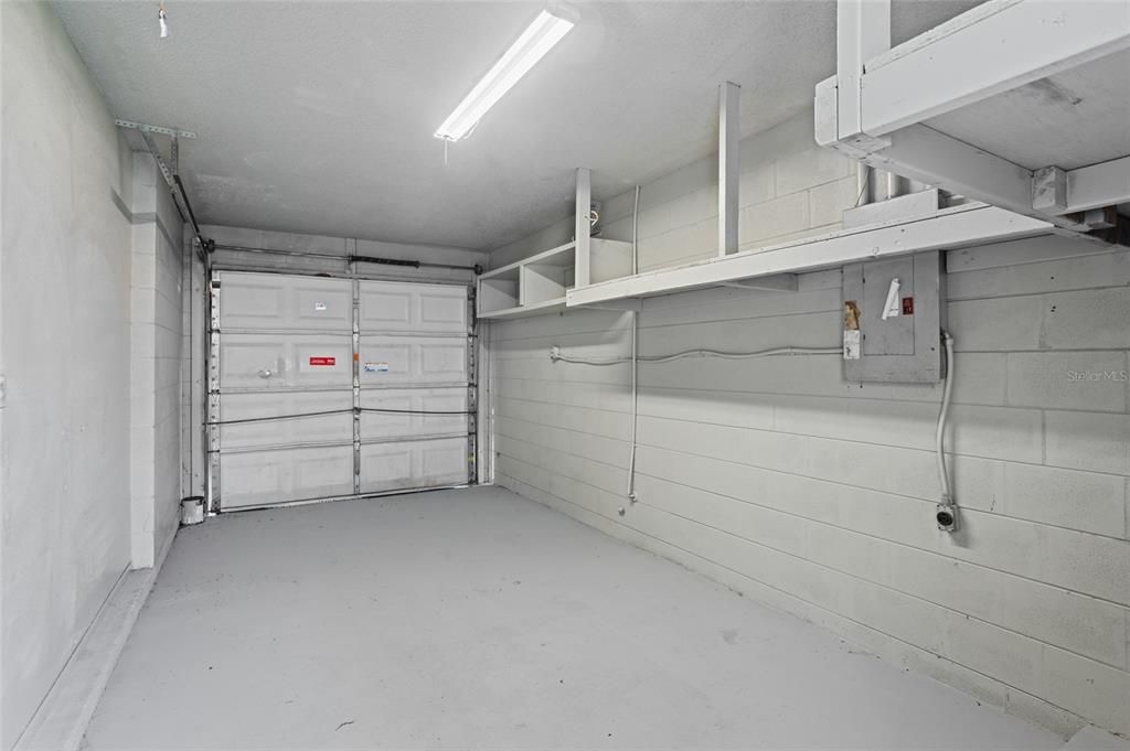 Activo con contrato: $300,000 (3 camas, 2 baños, 1216 Pies cuadrados)