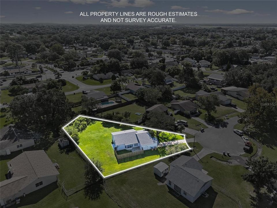 Activo con contrato: $300,000 (3 camas, 2 baños, 1216 Pies cuadrados)