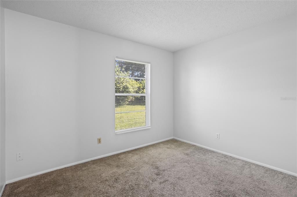 Activo con contrato: $300,000 (3 camas, 2 baños, 1216 Pies cuadrados)