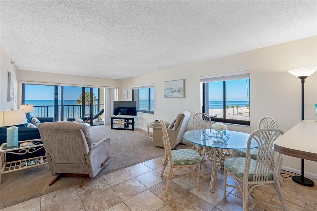 For Sale: $800,000 (2 beds, 2 baths, 1225 Square Feet)