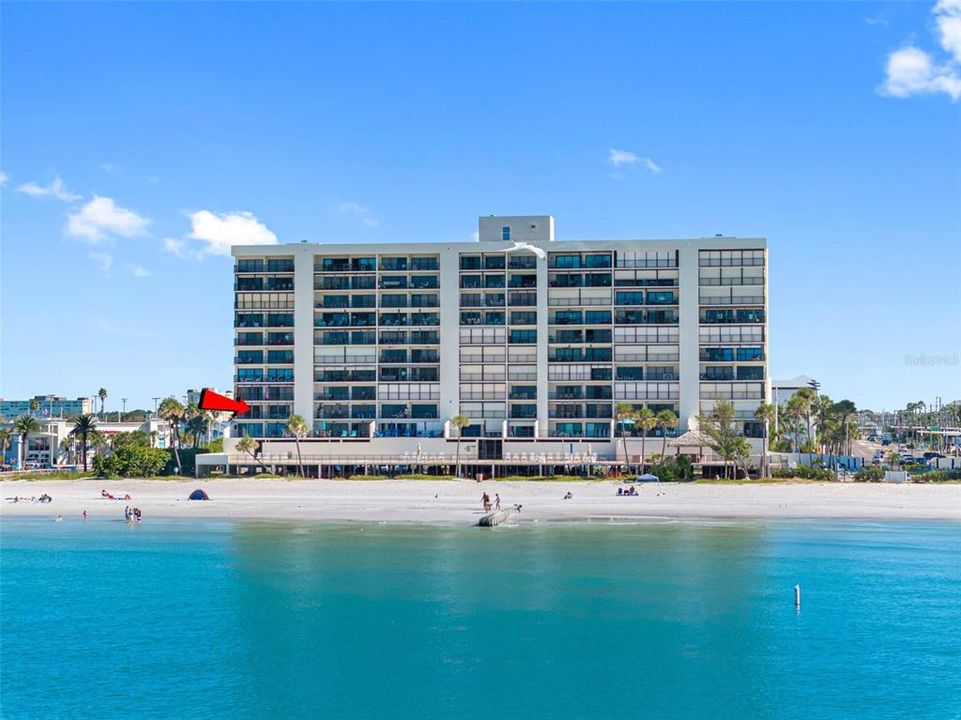 For Sale: $800,000 (2 beds, 2 baths, 1225 Square Feet)