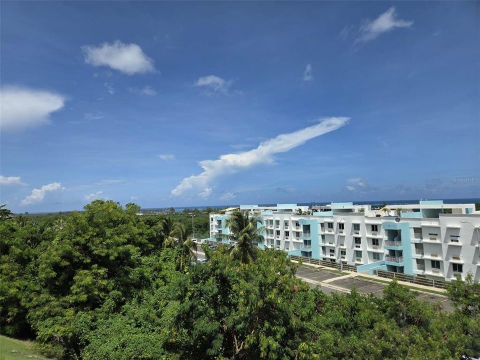 В аренду: $2,000 (0 спален, 1 ванн, 1400 Квадратных фут)