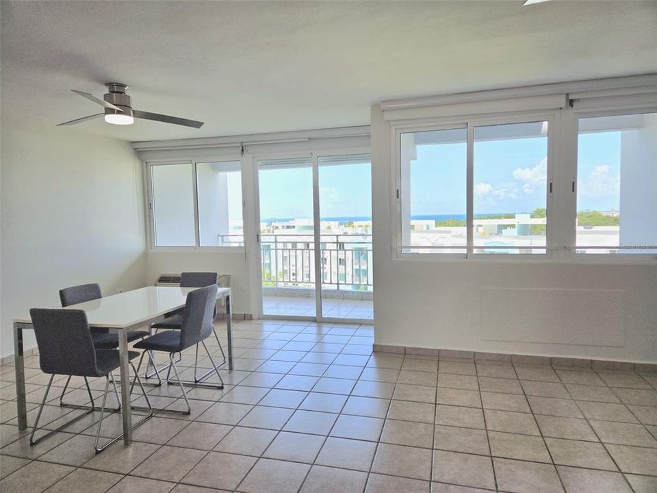 В аренду: $2,000 (0 спален, 1 ванн, 1400 Квадратных фут)