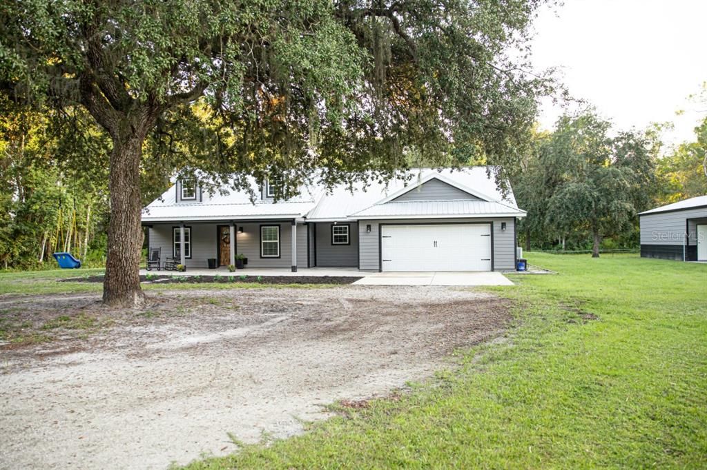 For Sale: $749,000 (3 beds, 2 baths, 1841 Square Feet)