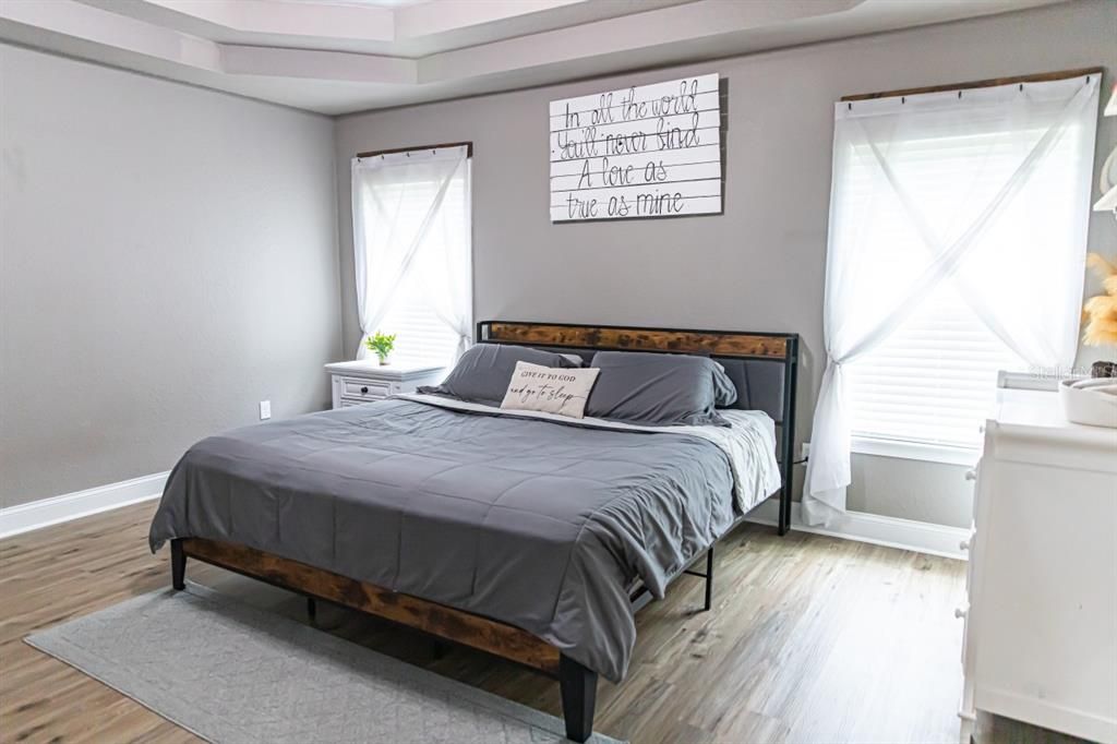 For Sale: $749,000 (3 beds, 2 baths, 1841 Square Feet)