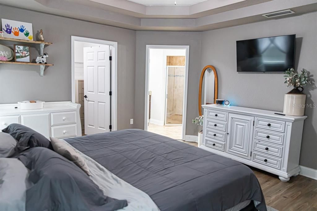 For Sale: $749,000 (3 beds, 2 baths, 1841 Square Feet)