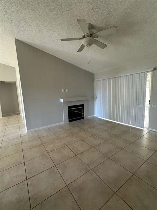 For Rent: $2,900 (4 beds, 2 baths, 1795 Square Feet)