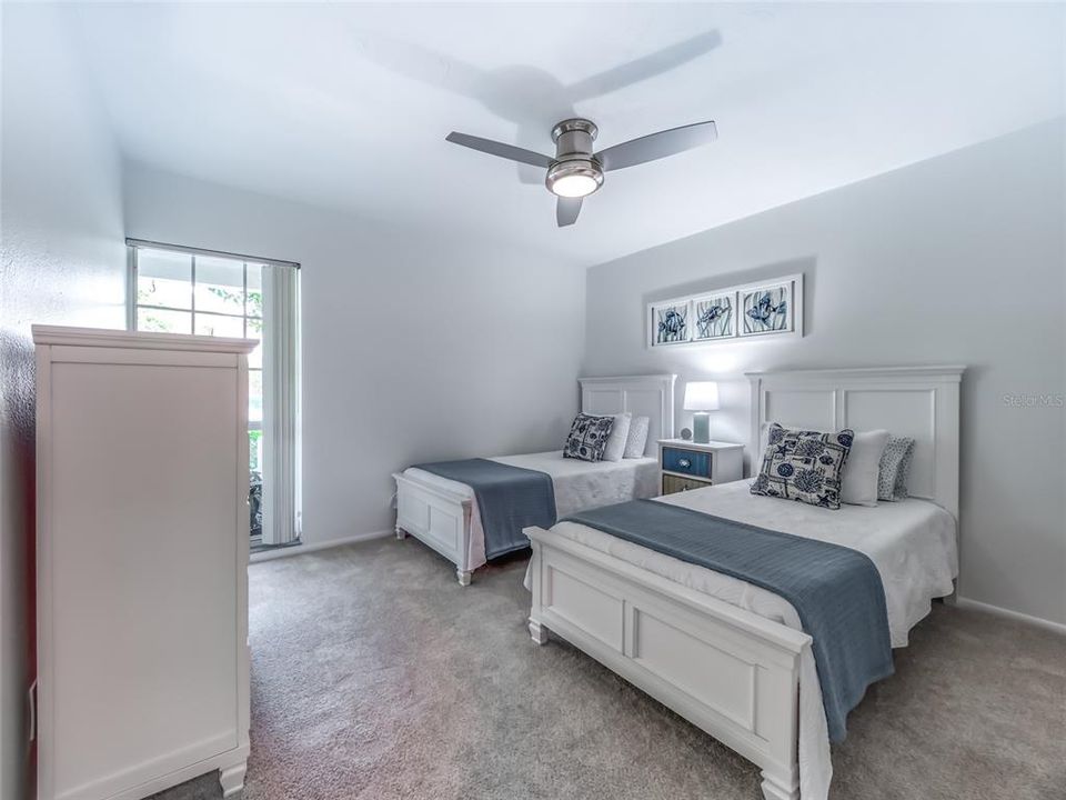 出租: $4,400 (2 贝兹, 2 浴室, 1127 平方英尺)