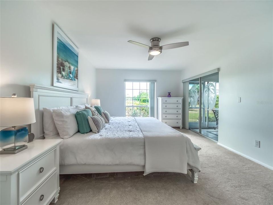 出租: $4,400 (2 贝兹, 2 浴室, 1127 平方英尺)