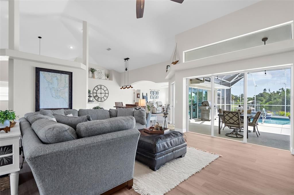 待售: $849,995 (3 贝兹, 3 浴室, 2519 平方英尺)