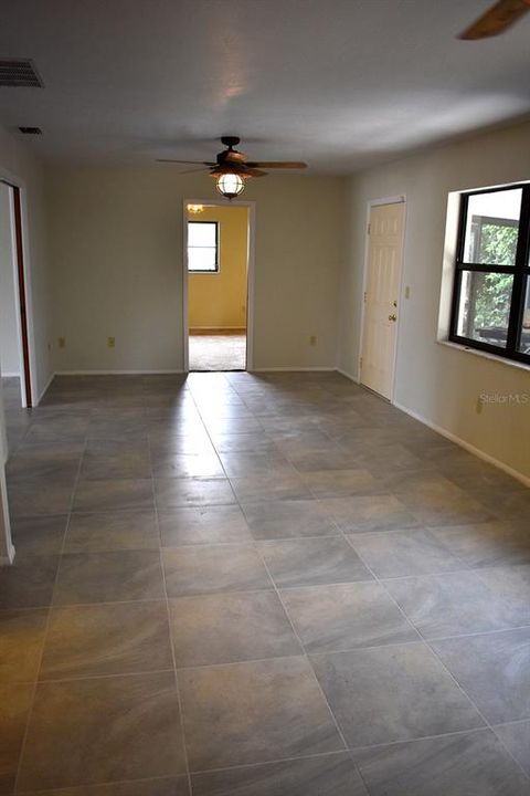 Active With Contract: $2,495 (3 beds, 2 baths, 2348 Square Feet)