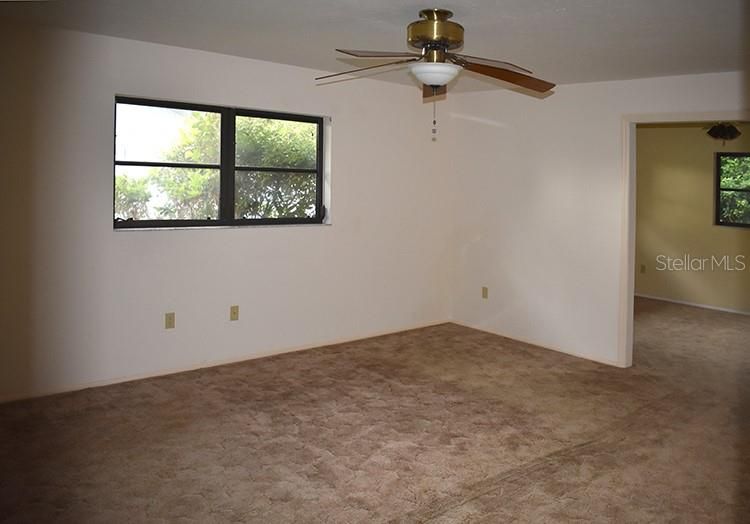 Active With Contract: $2,495 (3 beds, 2 baths, 2348 Square Feet)