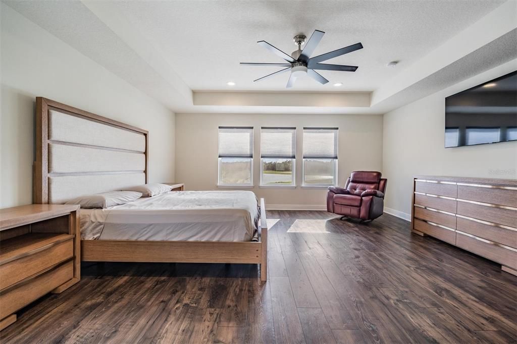 En Venta: $839,900 (5 camas, 3 baños, 3433 Pies cuadrados)