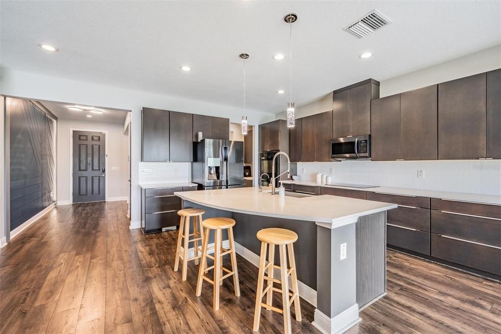 En Venta: $839,900 (5 camas, 3 baños, 3433 Pies cuadrados)