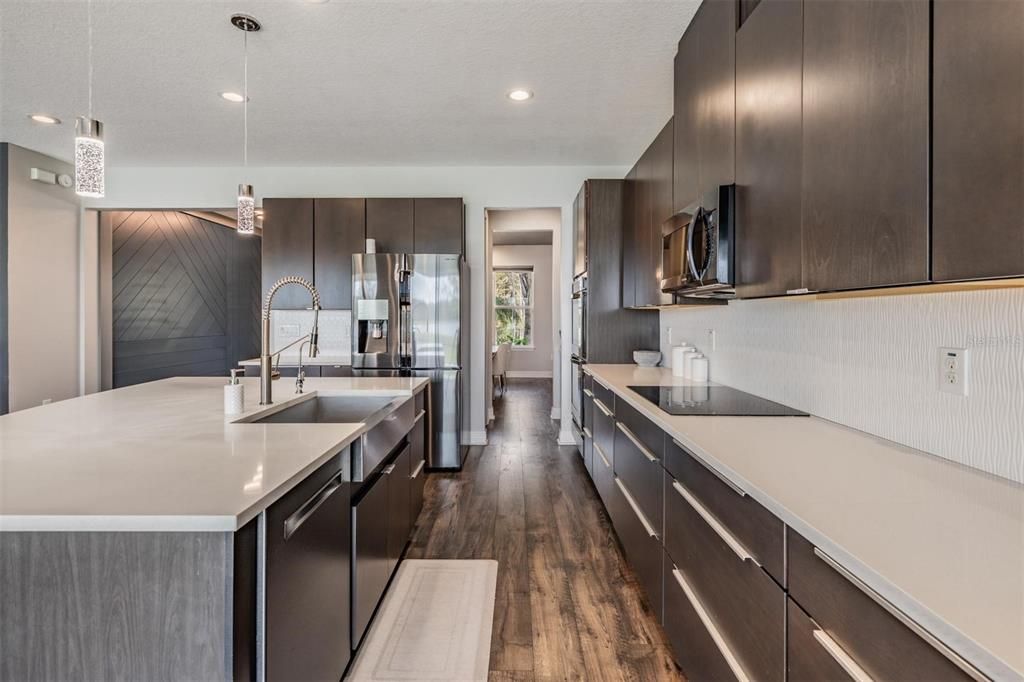 En Venta: $839,900 (5 camas, 3 baños, 3433 Pies cuadrados)