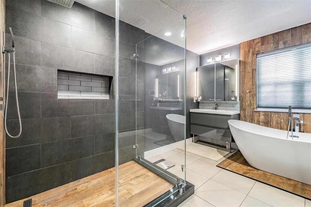 En Venta: $839,900 (5 camas, 3 baños, 3433 Pies cuadrados)