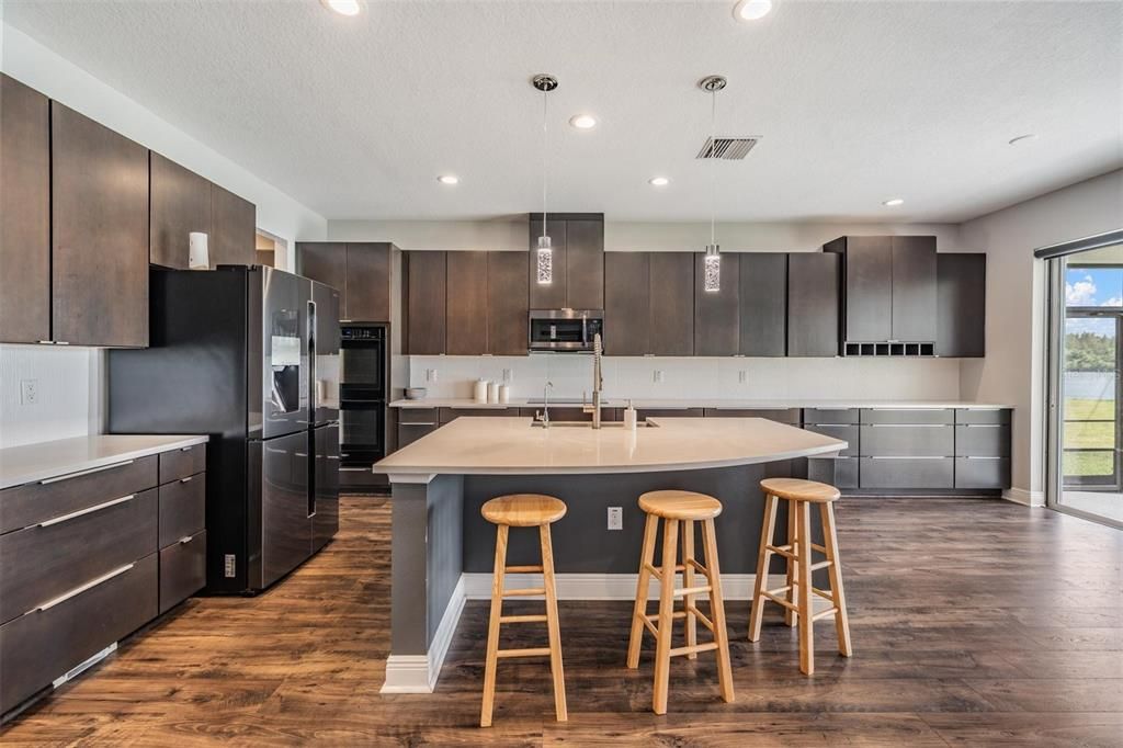 En Venta: $839,900 (5 camas, 3 baños, 3433 Pies cuadrados)