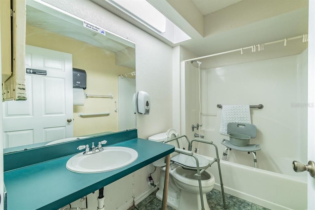 For Sale: $2,200,000 (0 beds, 0 baths, 6203 Square Feet)