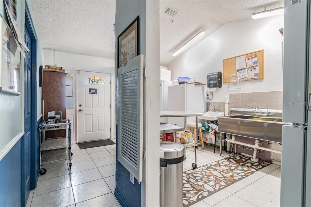 For Sale: $2,200,000 (0 beds, 0 baths, 6203 Square Feet)