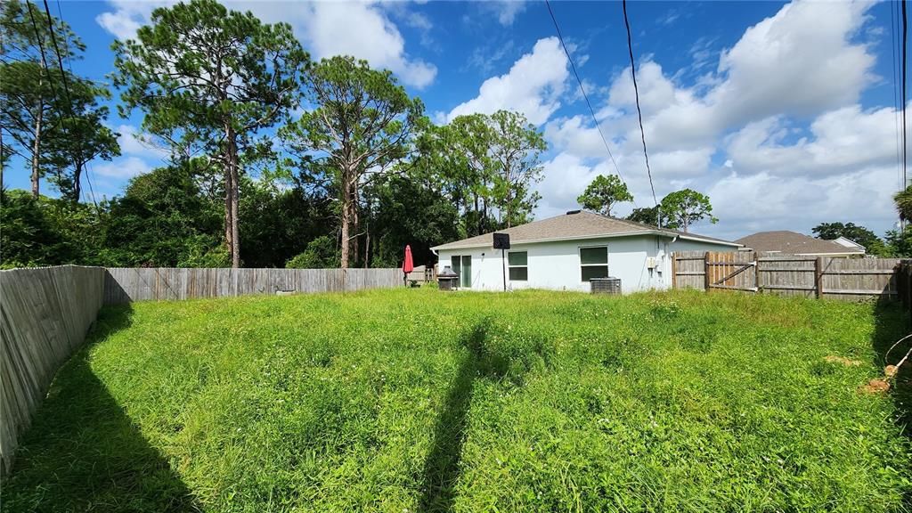 待售: $275,000 (3 贝兹, 2 浴室, 1425 平方英尺)