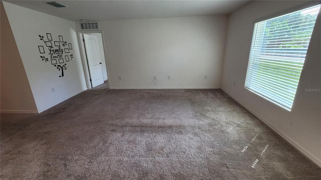 待售: $275,000 (3 贝兹, 2 浴室, 1425 平方英尺)