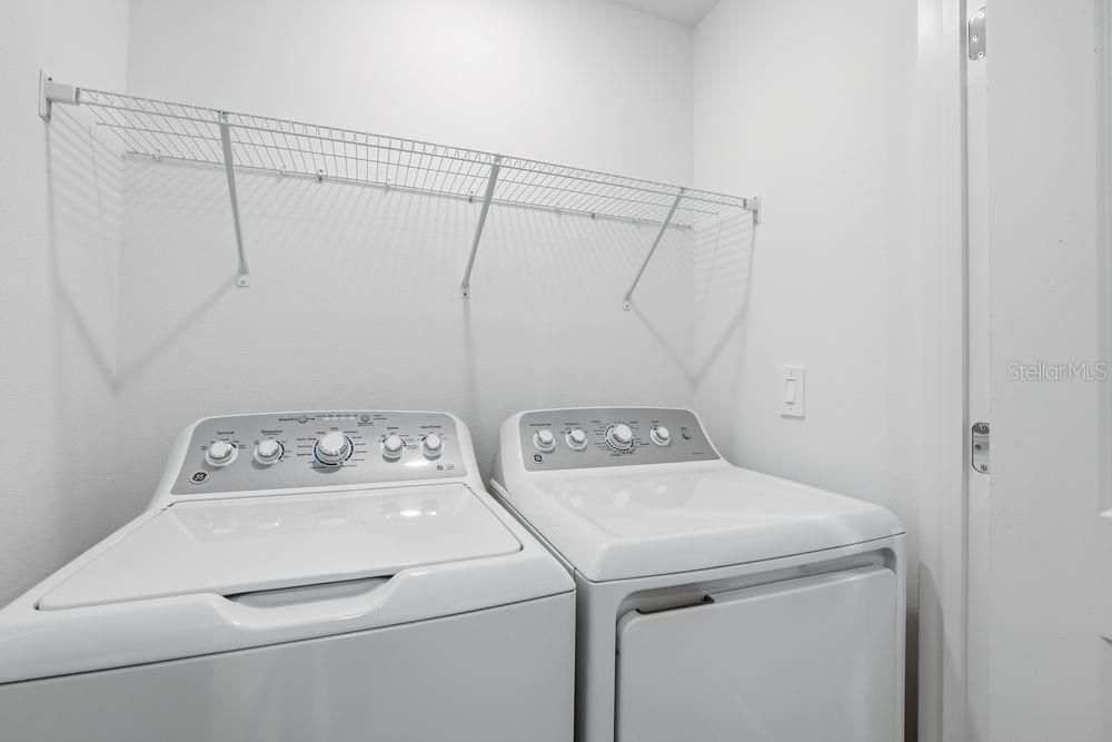 待售: $229,999 (2 贝兹, 2 浴室, 1205 平方英尺)