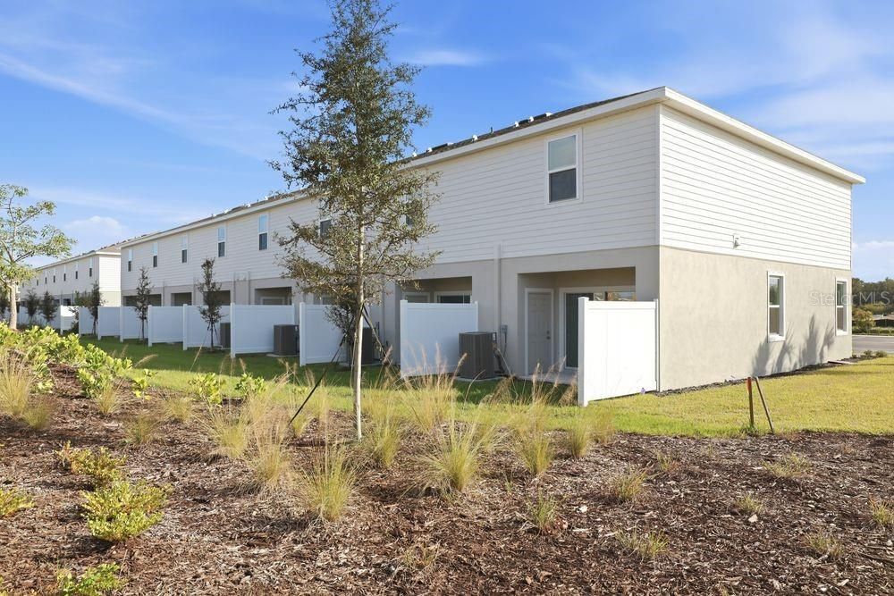 待售: $229,999 (2 贝兹, 2 浴室, 1205 平方英尺)