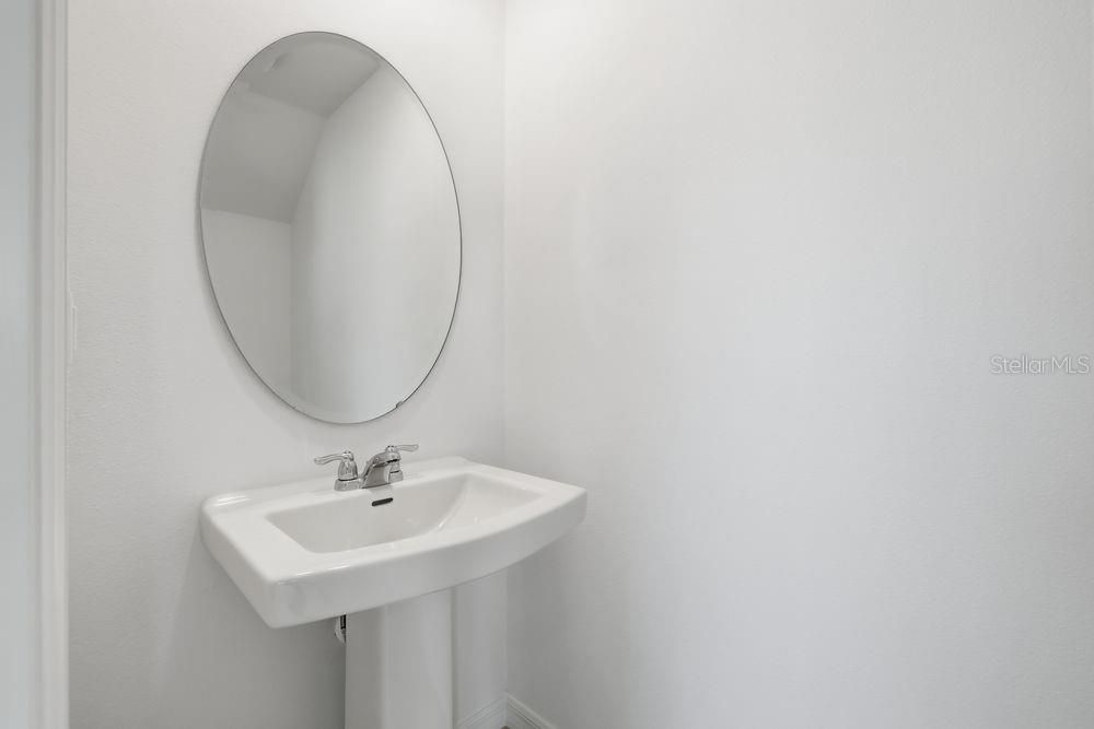 待售: $229,999 (2 贝兹, 2 浴室, 1205 平方英尺)