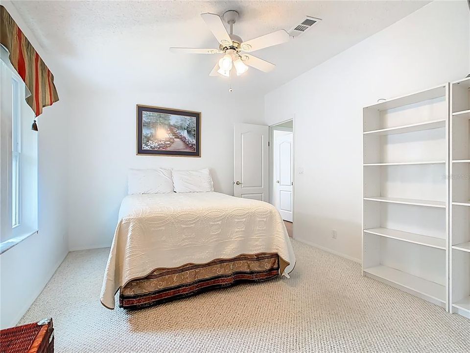 Active With Contract: $245,000 (2 beds, 2 baths, 1104 Square Feet)