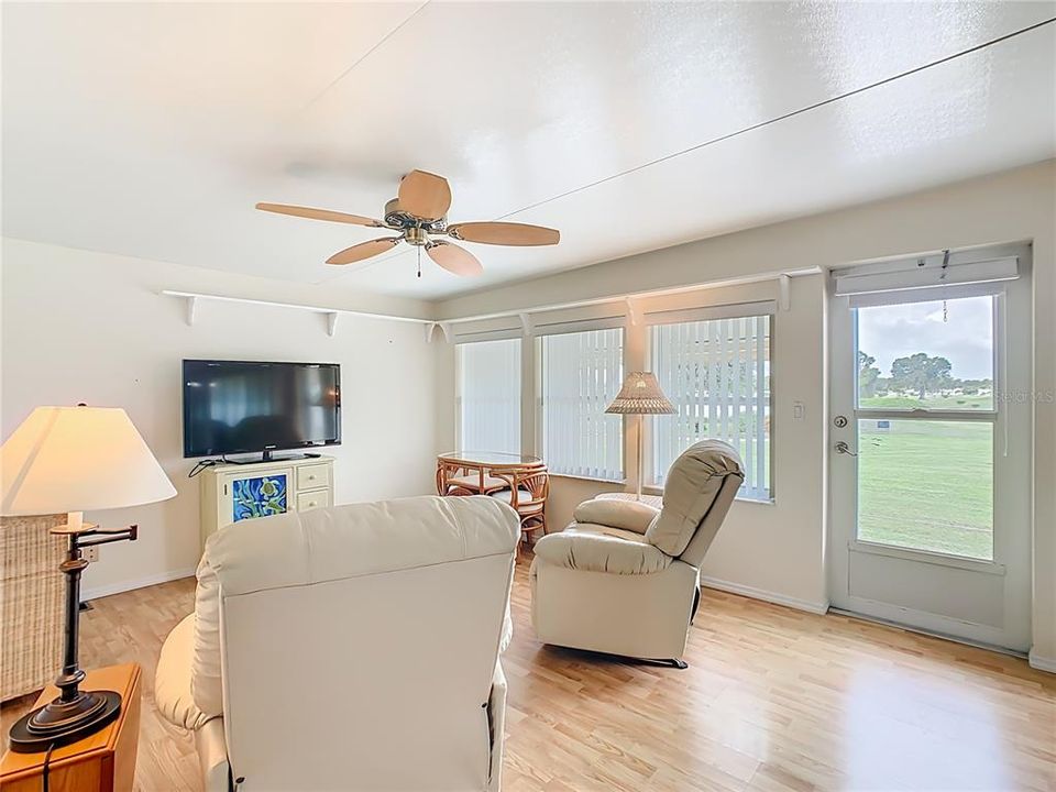 Active With Contract: $245,000 (2 beds, 2 baths, 1104 Square Feet)