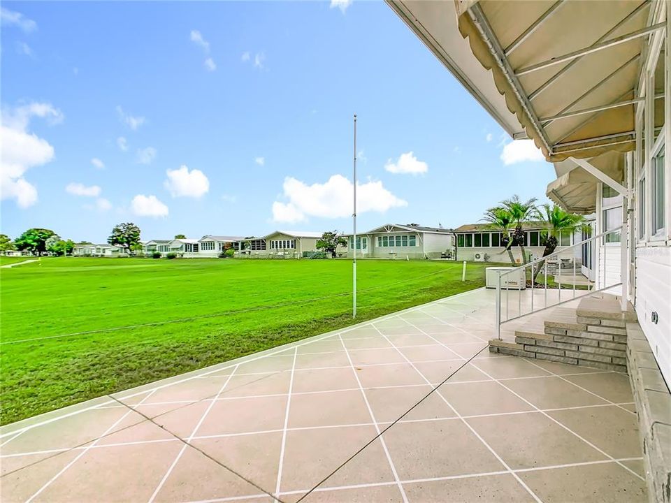 Active With Contract: $245,000 (2 beds, 2 baths, 1104 Square Feet)