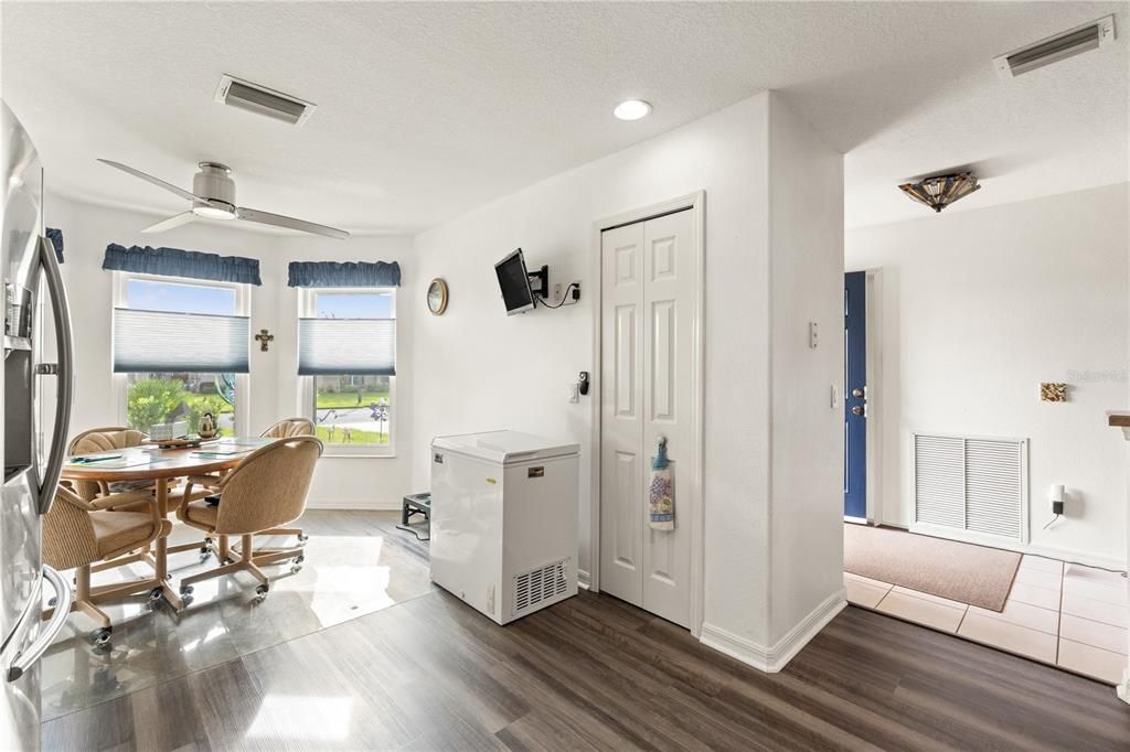 En Venta: $250,000 (3 camas, 2 baños, 1580 Pies cuadrados)