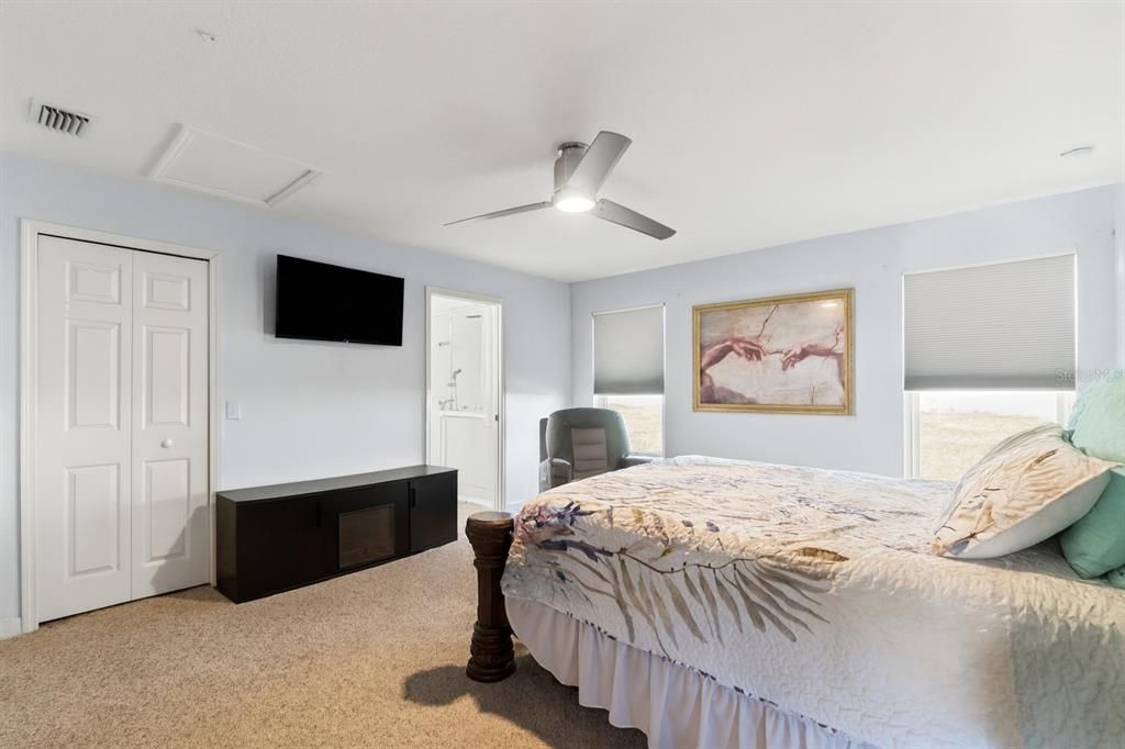 En Venta: $250,000 (3 camas, 2 baños, 1580 Pies cuadrados)