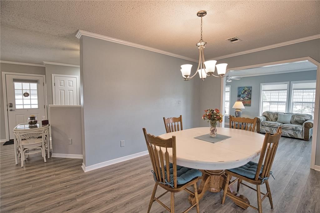 En Venta: $200,000 (2 camas, 2 baños, 1248 Pies cuadrados)