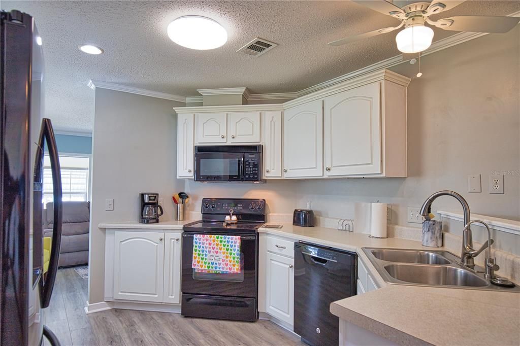 En Venta: $200,000 (2 camas, 2 baños, 1248 Pies cuadrados)