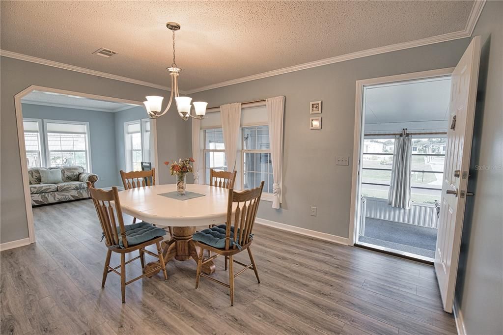 En Venta: $200,000 (2 camas, 2 baños, 1248 Pies cuadrados)