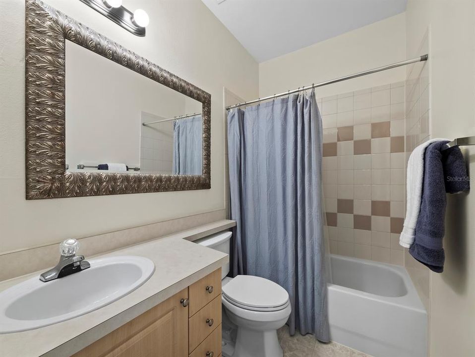 待售: $249,000 (2 贝兹, 2 浴室, 1168 平方英尺)