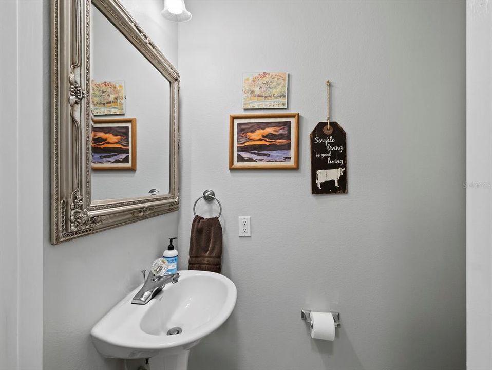 待售: $249,000 (2 贝兹, 2 浴室, 1168 平方英尺)