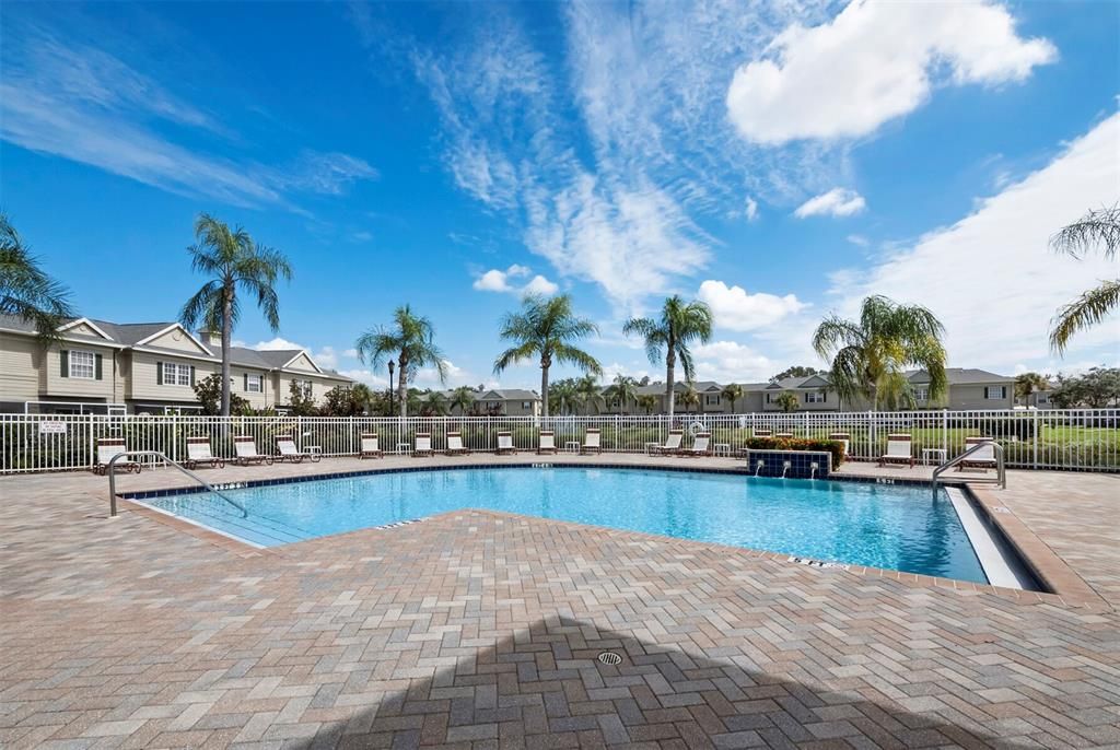 待售: $249,000 (2 贝兹, 2 浴室, 1168 平方英尺)