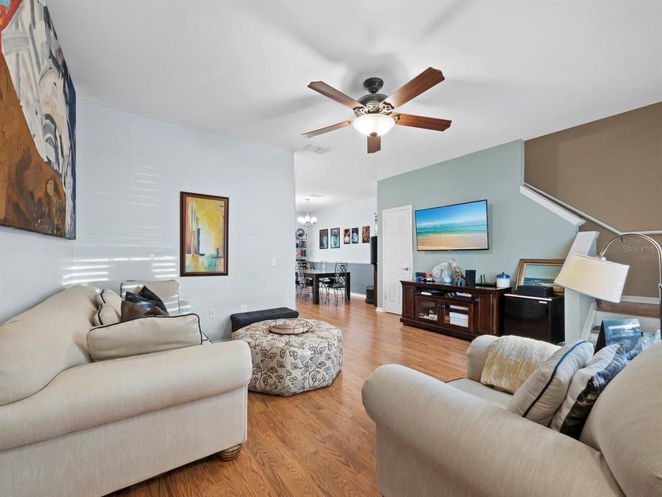 待售: $249,000 (2 贝兹, 2 浴室, 1168 平方英尺)