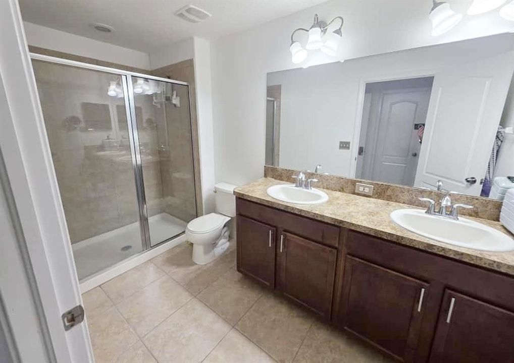 For Sale: $330,000 (3 beds, 2 baths, 1681 Square Feet)