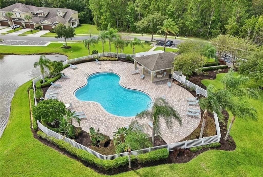 For Sale: $330,000 (3 beds, 2 baths, 1681 Square Feet)