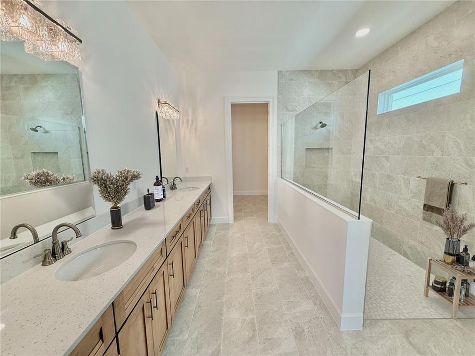 待售: $1,245,000 (3 贝兹, 2 浴室, 2301 平方英尺)