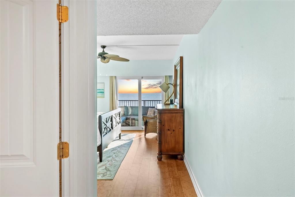 待售: $995,000 (3 贝兹, 2 浴室, 1480 平方英尺)